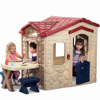 Little Tikes Picnic on the Patio™ Playhouse